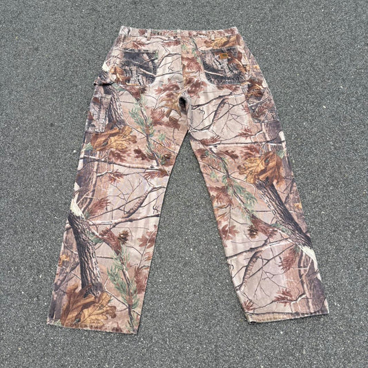 Baggy Camo Jeans